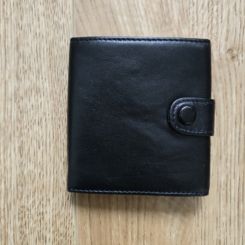 NEW❤️ Wallet Leather DANIER Tri-fold Soft Leather Wallet